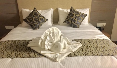 Deluxe Suite, Valley View