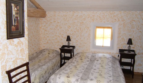 Family Room, Multiple Beds, Garden View
