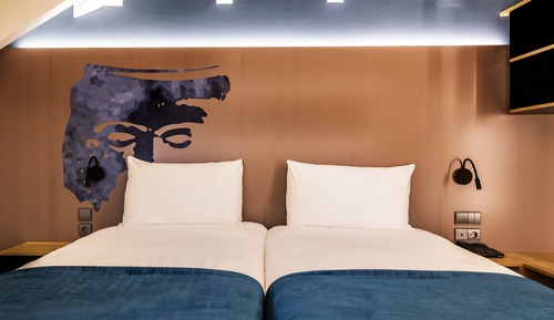 Room, 3 Twin Beds