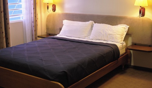 Standard Queen Room