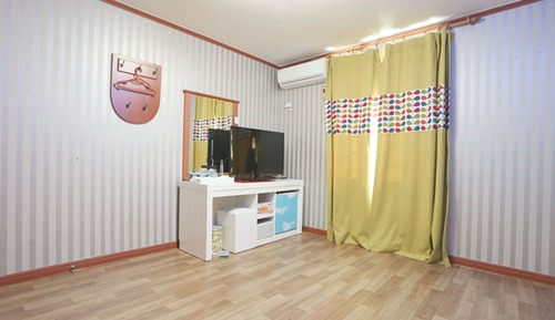 Traditional Room