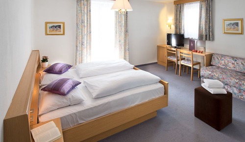 Standard Room, Accessible, Garden View
