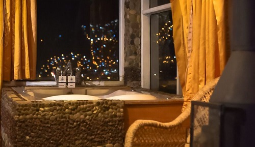 Panoramic Suite, 1 Queen Bed, City View
