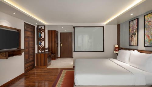 Superior Room, 1 King Bed
