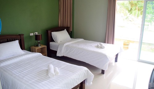 Standard Twin Room