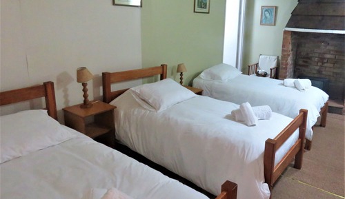 Triple Room, 3 Twin Beds, Private Bathroom