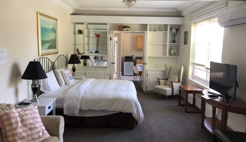 Superior Room, 1 King Bed with Sofa bed