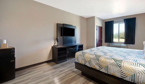 Deluxe Suite, 1 King Bed, Non Smoking