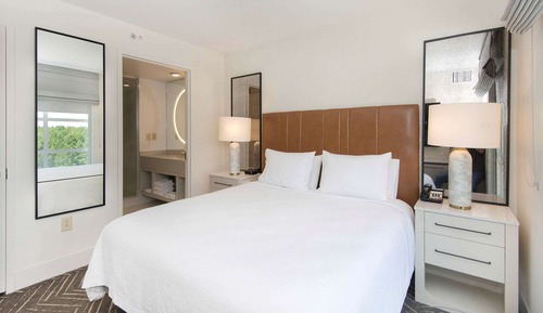 Suite, 1 King Bed