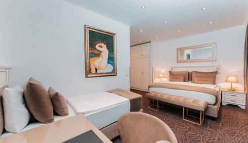 Comfort Triple Room
