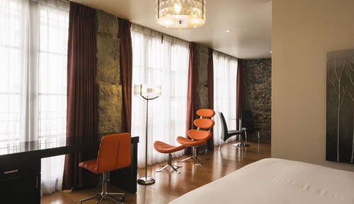 Room (Large)