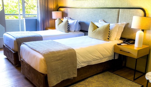 Deluxe Room, 2 Double Beds, Garden View