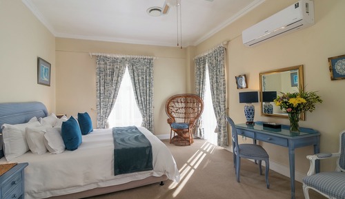 Deluxe Suite - Garden Facing - 3