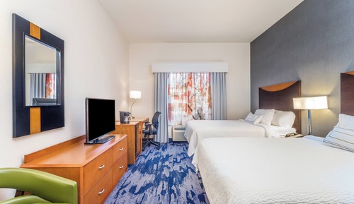Room, 2 Queen Beds (Hearing Accessible)