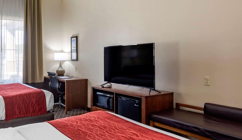 Standard Room, 2 Queen Beds, Non Smoking