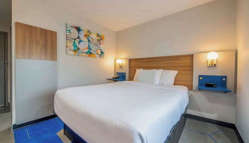 Room, 1 Queen Bed, Non Smoking