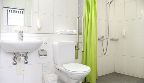 Basic Double Room, 2 Twin Beds