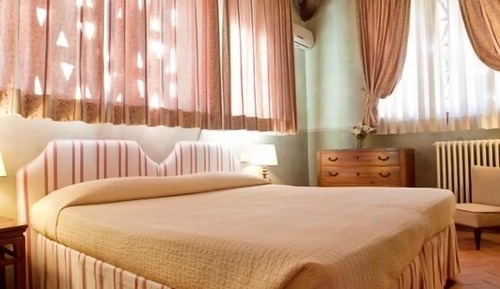 Superior Room, 1 King Bed