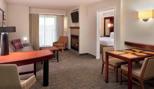 Suite, 1 Bedroom, Balcony, Lake View (Balcony)