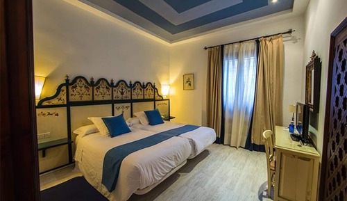 Basic Triple Room