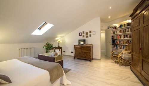 Junior Studio Suite