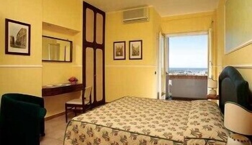 Panoramic Triple Room