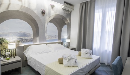 Double Room, Balcony, Harbor View