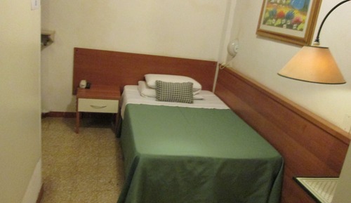 Single Room, Private Bathroom