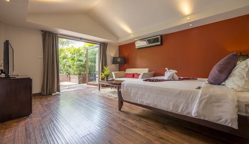 Suite (Outdoor Jacuzzi)