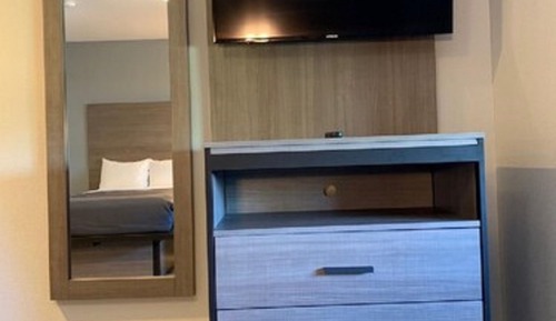 Suite, 2 Twin Beds, Non Smoking
