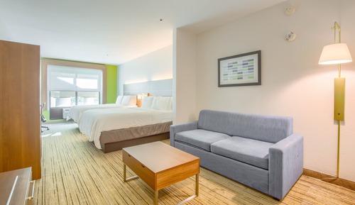 Suite, 2 Queen Beds