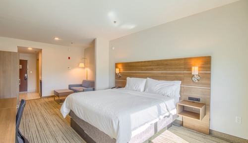 Suite, 1 King Bed