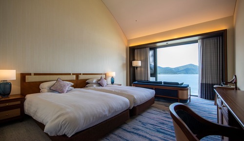 Superior Twin Room with Lake View, Non Smoking (Upper floor)