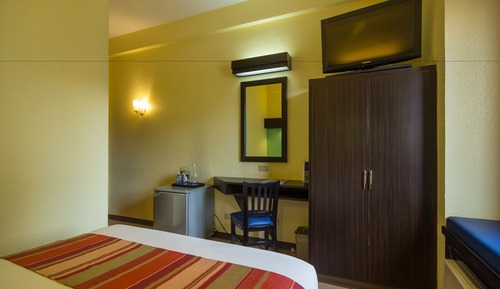 Room, 1 Queen Bed, Non Smoking
