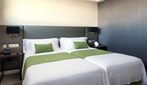 Suite (2 adults)