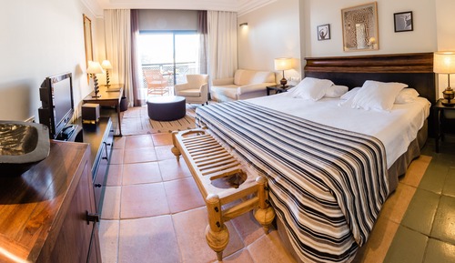 Family Room, Connecting Rooms (4 People)