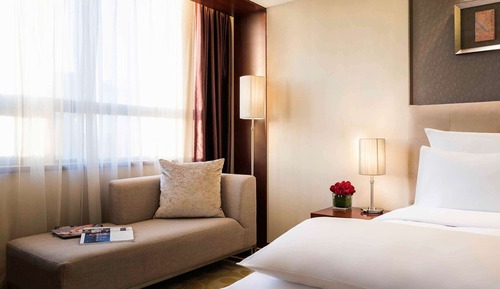 Deluxe Room, 1 King Bed (High Floor)