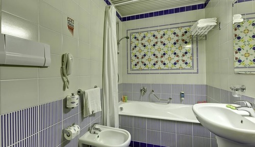 Economy Triple Room