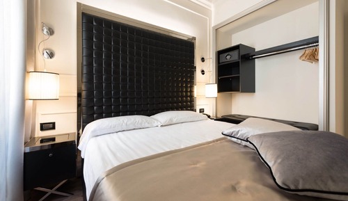 Deluxe Apartment dependance (3 pax - Stradone Provolo 3- separate building, 800 m from Hotel)
