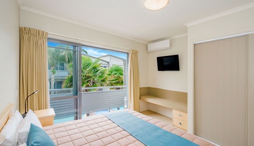 One Bedroom Apartment