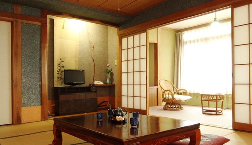 Standard Japanese Style Room For 5 People