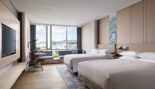 Club Room, 2 Twin Beds