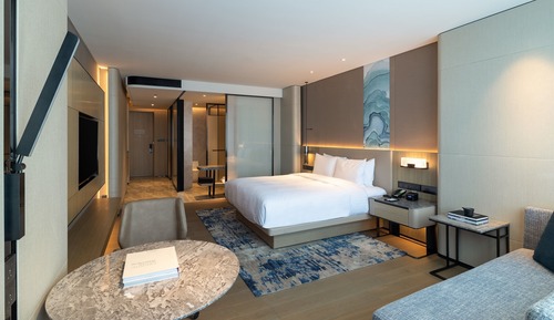 Club Room, 1 King Bed
