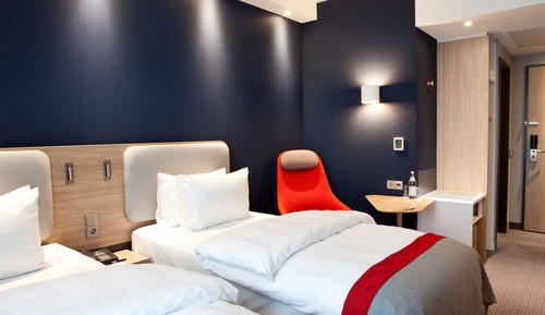 Standard Room, 2 Twin Beds, City View
