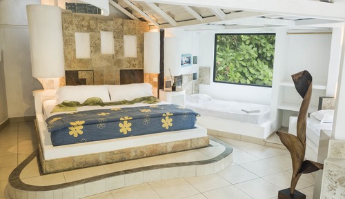 Suite, Hot Tub