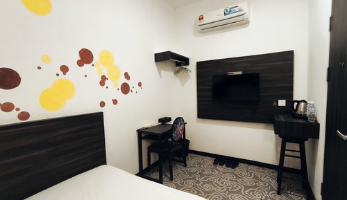 Economy Room, Shared Bathroom
