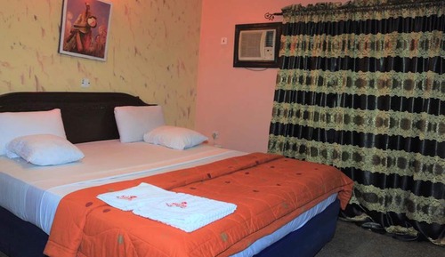 Room (Majesty 3 )