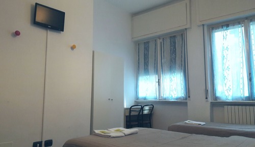 Twin Room, Shared Bathroom