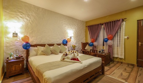 Honeymoon Room, 1 King Bed, Lake View