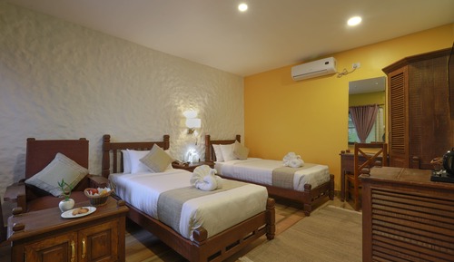 Deluxe Double or Twin Room, Lake View